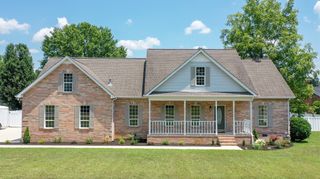 203 Huntington Pl, Tullahoma, TN 37388