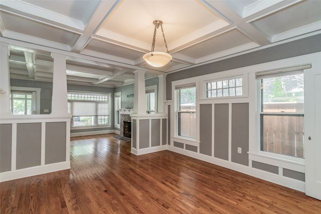 2209 6th Avenue, Fort Worth, TX 76110