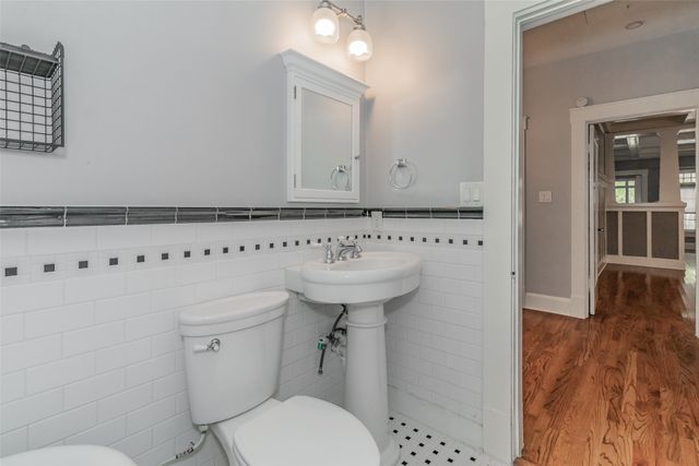 2209 6th Avenue, Fort Worth, TX 76110