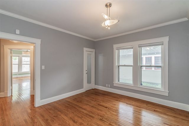 2209 6th Avenue, Fort Worth, TX 76110