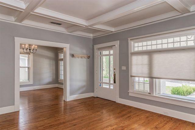 2209 6th Avenue, Fort Worth, TX 76110