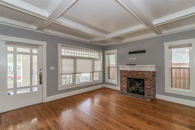 2209 6th Avenue, Fort Worth, TX 76110