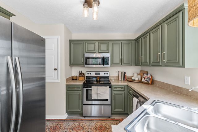 1092 Bobcat Dr, Clarksville, TN 37042