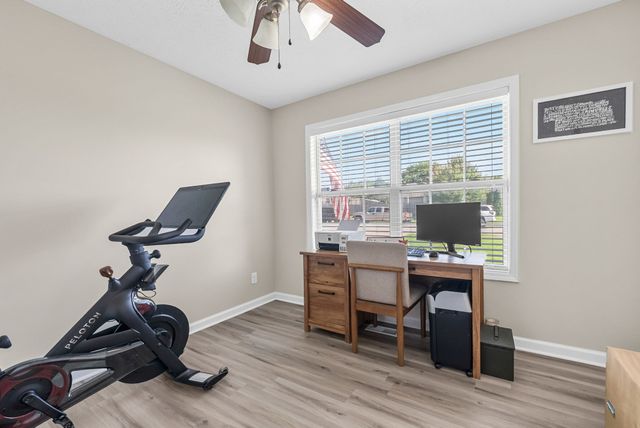 1092 Bobcat Dr, Clarksville, TN 37042