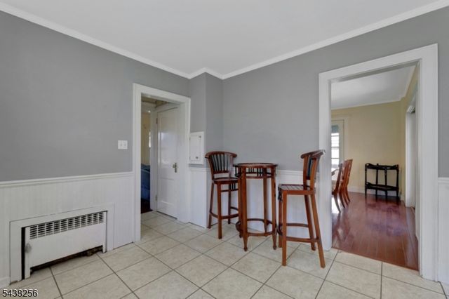 69 Highland Ave, Midland Park Boro, NJ 07432
