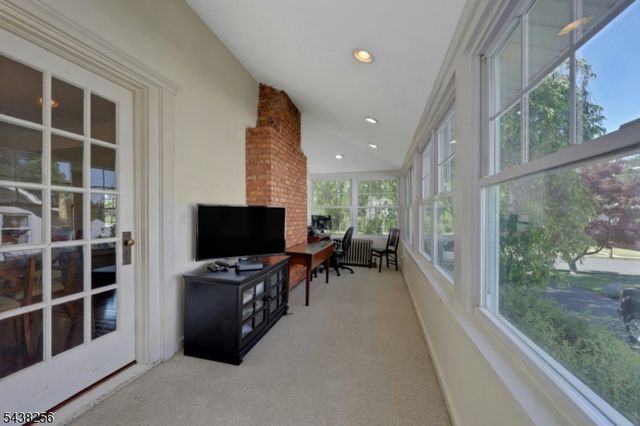 69 Highland Ave, Midland Park Boro, NJ 07432
