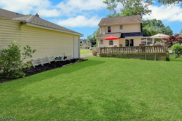 69 Highland Ave, Midland Park Boro, NJ 07432