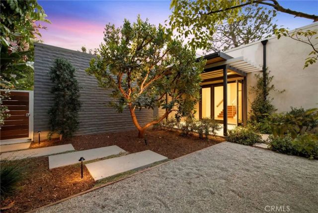 6085 Woodfern Drive, Rancho Palos Verdes, CA 90275
