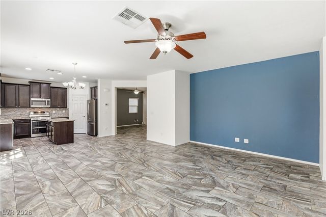 8123 Mosaic Sunrise Lane, Las Vegas, NV 89166