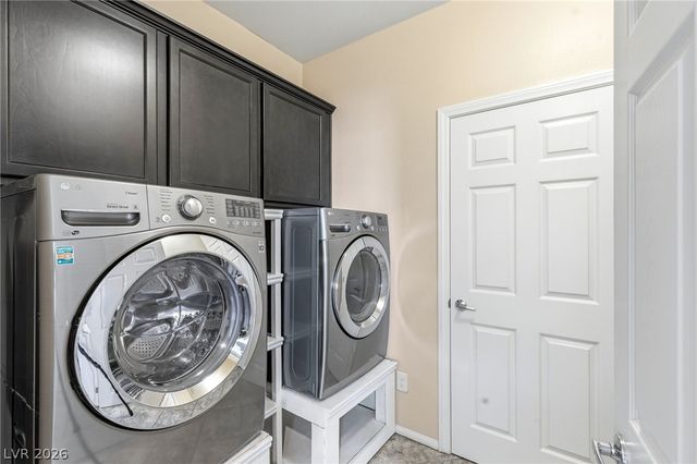 8123 Mosaic Sunrise Lane, Las Vegas, NV 89166