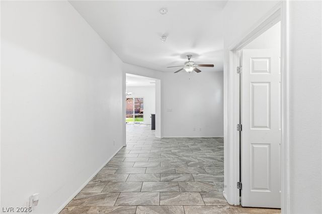 8123 Mosaic Sunrise Lane, Las Vegas, NV 89166