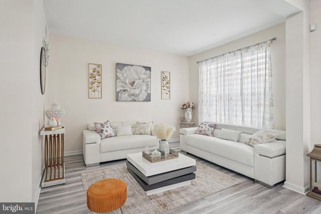 821 STREAMVIEW LN, Vineland, NJ 08360