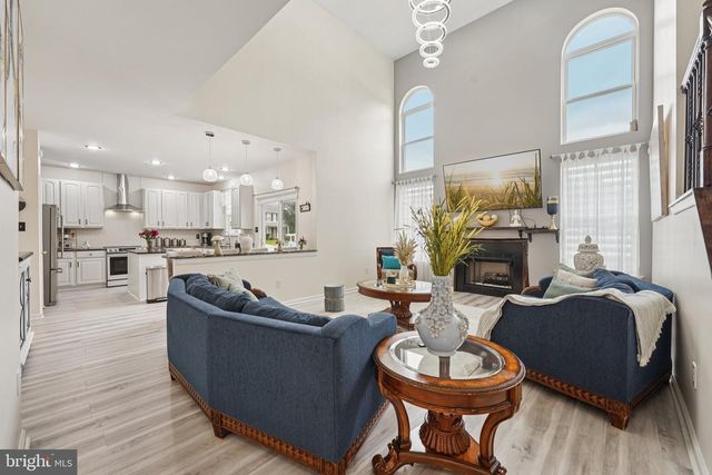 821 STREAMVIEW LN, Vineland, NJ 08360