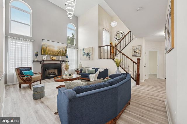 821 STREAMVIEW LN, Vineland, NJ 08360