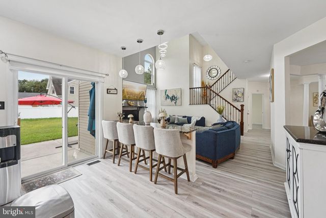 821 STREAMVIEW LN, Vineland, NJ 08360