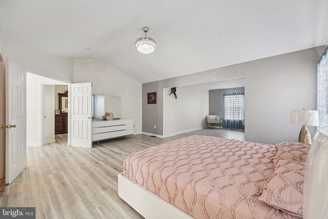 821 STREAMVIEW LN, Vineland, NJ 08360