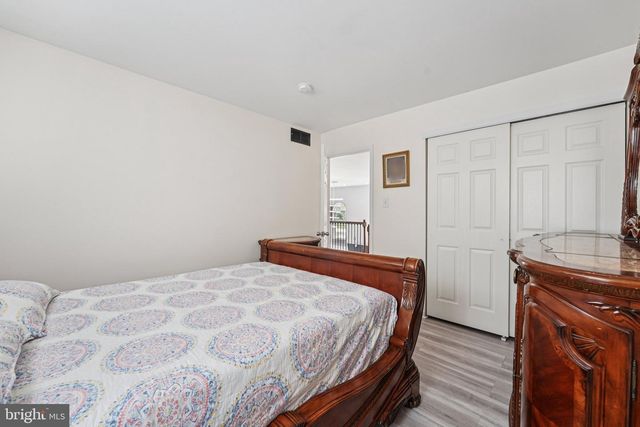 821 STREAMVIEW LN, Vineland, NJ 08360