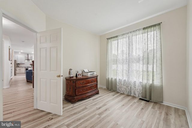 821 STREAMVIEW LN, Vineland, NJ 08360