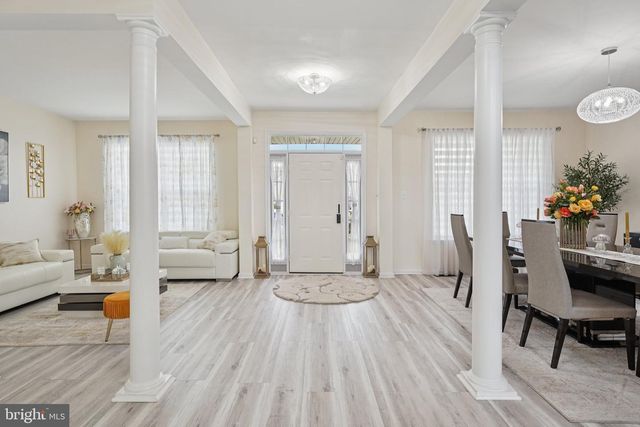 821 STREAMVIEW LN, Vineland, NJ 08360