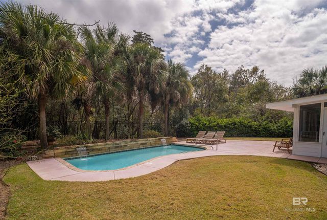 713 S Mobile Street, Fairhope, AL 36532