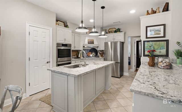 713 S Mobile Street, Fairhope, AL 36532