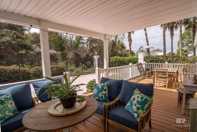 713 S Mobile Street, Fairhope, AL 36532