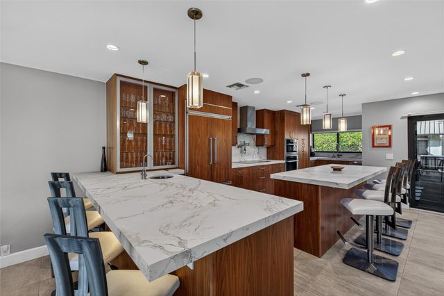 17 Port Side Drive 17A, Fort Lauderdale, FL 33316