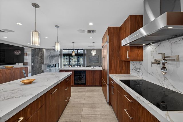 17 Port Side Drive 17A, Fort Lauderdale, FL 33316