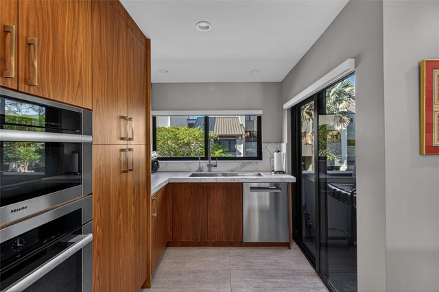 17 Port Side Drive 17A, Fort Lauderdale, FL 33316