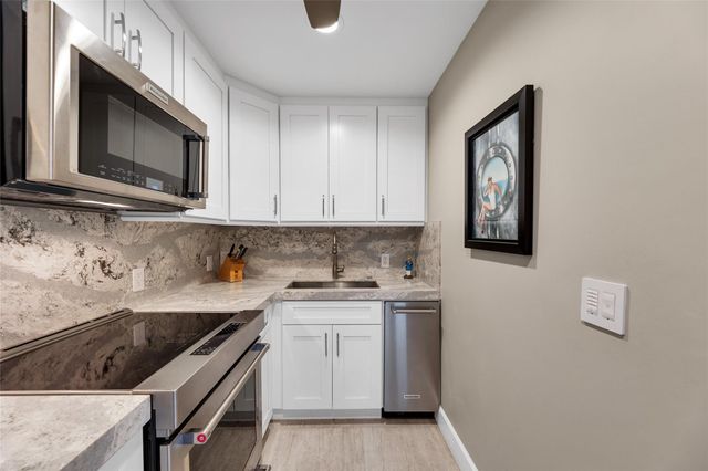 17 Port Side Drive 17A, Fort Lauderdale, FL 33316