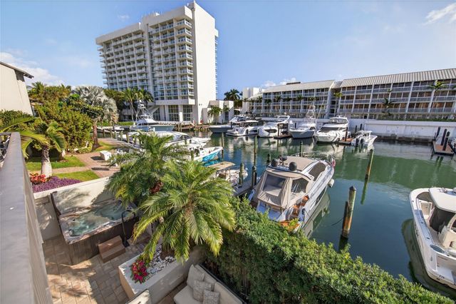17 Port Side Drive 17A, Fort Lauderdale, FL 33316