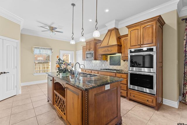 714 Huntwick, Tyler, TX 75703