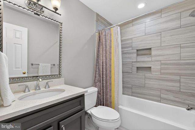 5206 LITTLE FALLS RD, Arlington, VA 22207