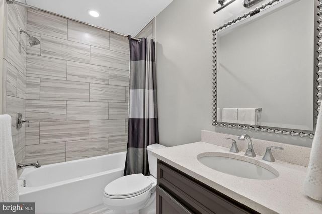 5206 LITTLE FALLS RD, Arlington, VA 22207