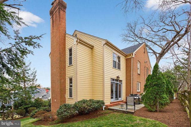 5206 LITTLE FALLS RD, Arlington, VA 22207