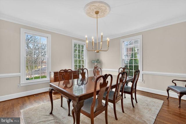 5206 LITTLE FALLS RD, Arlington, VA 22207