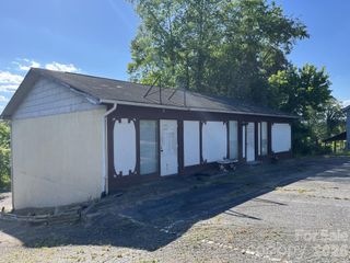 803,805 W Fleming Drive, Morganton, NC 28655