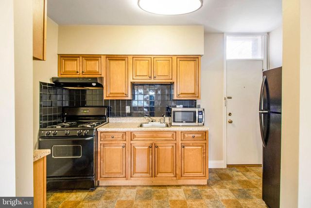 2921 PENNSYLVANIA AVE SE #4, Washington, DC 20020