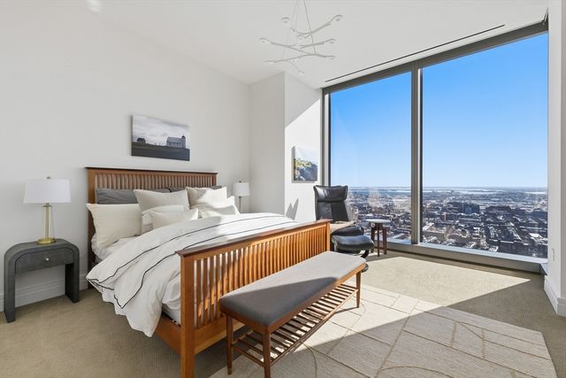 1 Dalton St 4205, Boston, MA 02115