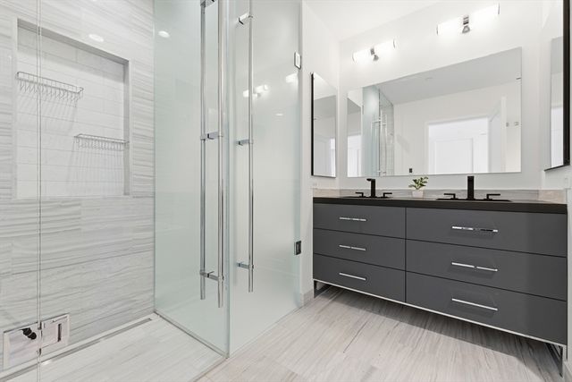 1 Dalton St 4205, Boston, MA 02115