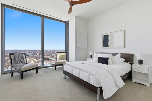 1 Dalton St 4205, Boston, MA 02115