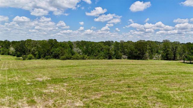2340 Langdon Road, Weimar, TX 78962