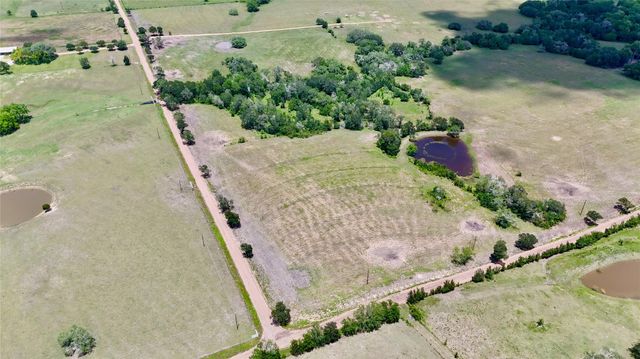 2340 Langdon Road, Weimar, TX 78962