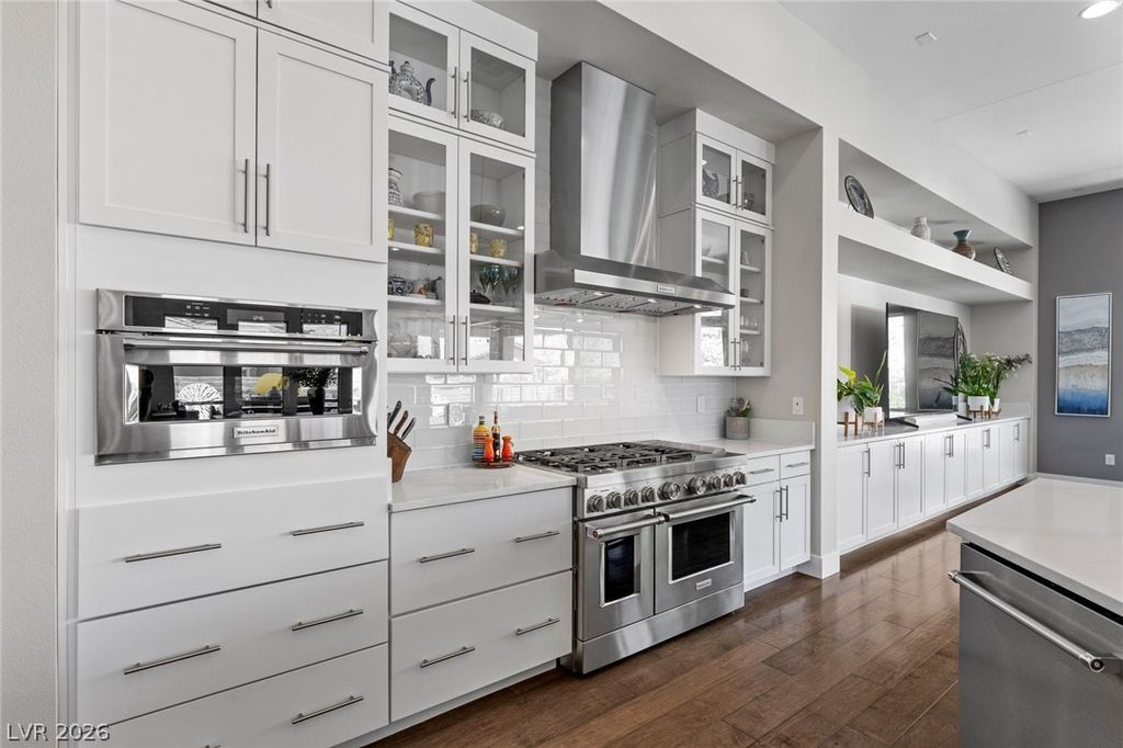 Image 17 of property listing at 3071 The Peaks Lane, Las Vegas, NV 89138
