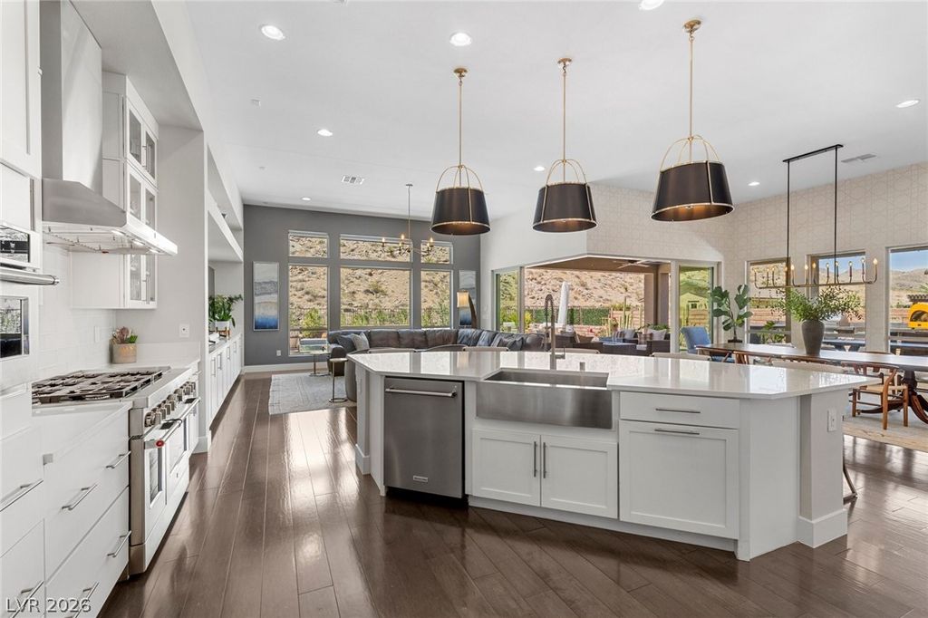 Image 18 of property listing at 3071 The Peaks Lane, Las Vegas, NV 89138
