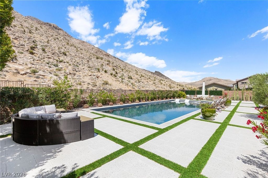 Image 3 of property listing at 3071 The Peaks Lane, Las Vegas, NV 89138