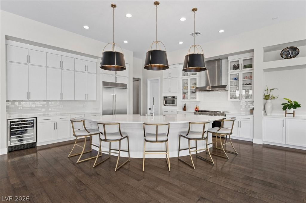 Image 4 of property listing at 3071 The Peaks Lane, Las Vegas, NV 89138
