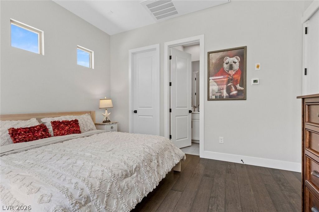 Image 64 of property listing at 3071 The Peaks Lane, Las Vegas, NV 89138