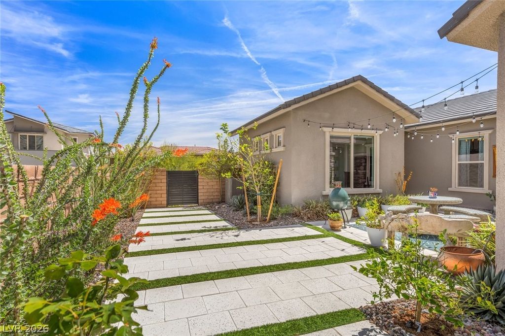 Image 66 of property listing at 3071 The Peaks Lane, Las Vegas, NV 89138