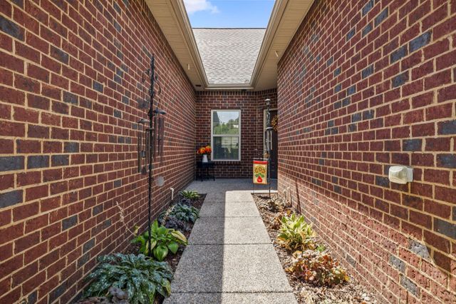 161 Winslow Ct, Gallatin, TN 37066